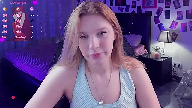 KarambaMoon online show from 10.12.25