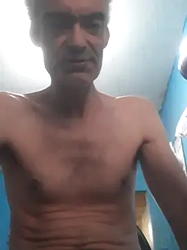 hugosafado333 online show from 12.20.25