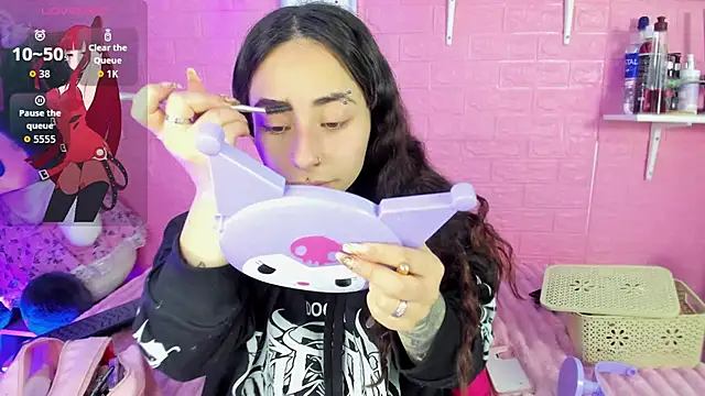 hanna  azumi online show from 12.22.25