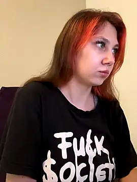 Snapshot of ChloesTem chatting on 09.12.25 ChloesTem online show from 09.12.25