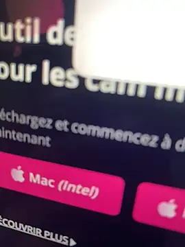 Snapshot of Cheinneyia chatting on 03.27.26 Cheinneyia online show from 03.27.26