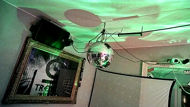 pillepallex84x online show from 10.30.25