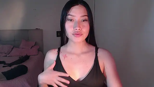 Emilyswan04 online show from 01.11.25