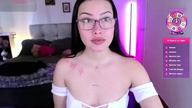 Emilyswan04 online show from 10.08.25