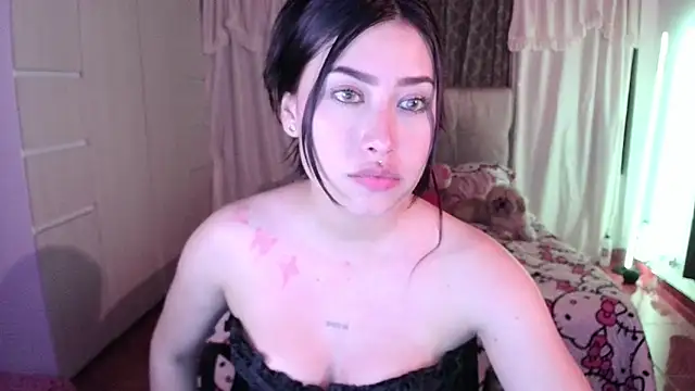 Emilyswan04 online show from 03.22.26