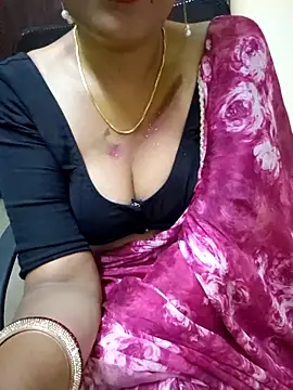 Snapshot of Roja-Telugu777 chatting on 03.14.25 Roja-Telugu777 online show from 03.14.25