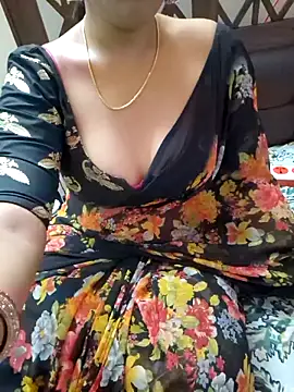 Snapshot of Roja-Telugu777 chatting on 09.08.25 Roja-Telugu777 online show from 09.08.25