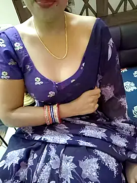 Snapshot of Roja-Telugu777 chatting on 09.16.25 Roja-Telugu777 online show from 09.16.25