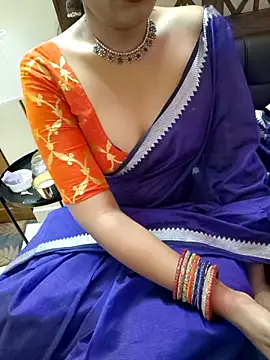 Snapshot of Roja-Telugu777 chatting on 09.23.25 Roja-Telugu777 online show from 09.23.25