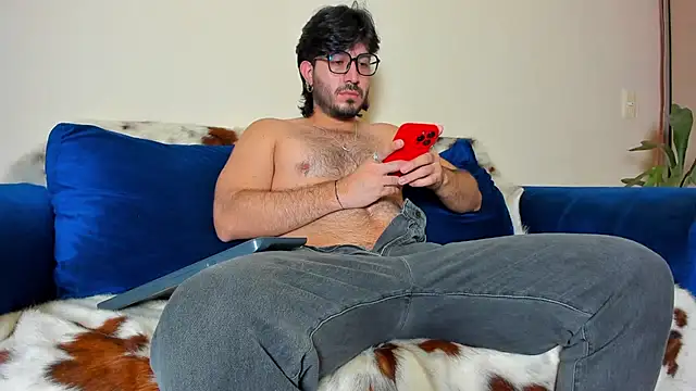 Snapshot of Ackerman_Eren_ chatting on 01.27.25 Ackerman Eren online show from 01.27.25