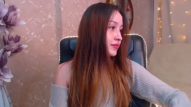 Snapshot of Ann__Cute chatting on 12.27.24 Ann  Cute online show from 12.27.24