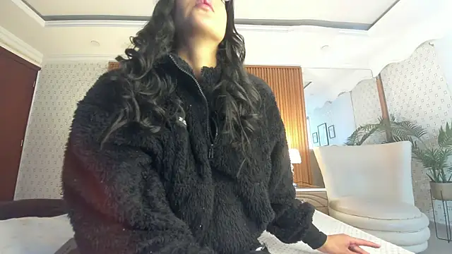 Princess Violett online show from 11.21.25