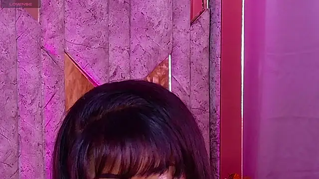 SarahBrunet online show from 04.18.26