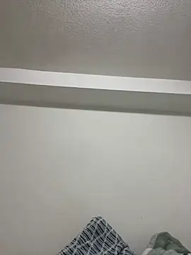 islandvybee55 online show from 01.21.25