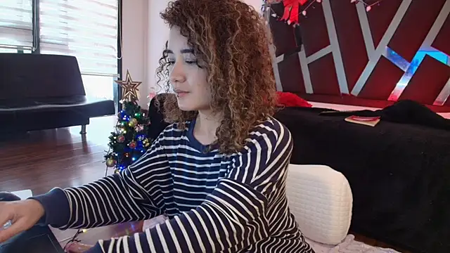 Snapshot of Charlotte11-11 chatting on 12.29.24 Charlotte11-11 online show from 12.29.24