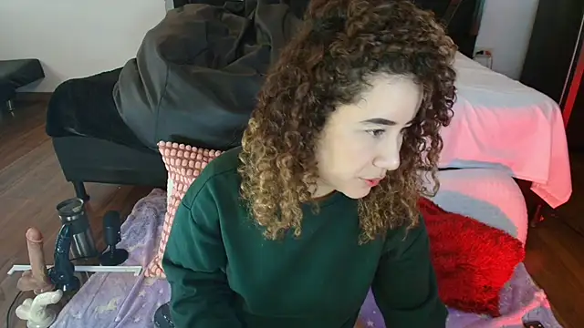 Snapshot of Charlotte11-11 chatting on 01.12.25 Charlotte11-11 online show from 01.12.25