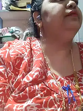 Snapshot of tamilthanushri chatting on 05.05.26 tamilthanushri online show from 05.05.26