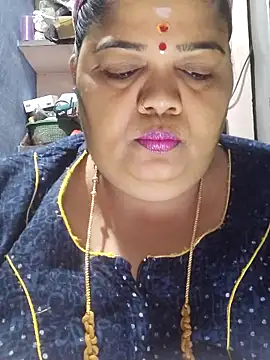 Snapshot of tamilthanushri chatting on 05.15.26 tamilthanushri online show from 05.15.26