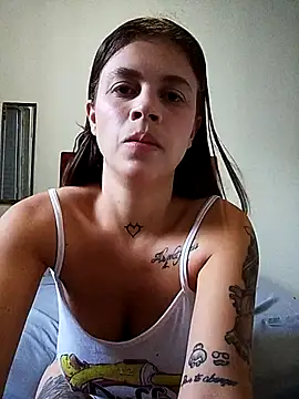 Snapshot of Ma_Santos chatting on 04.21.26 Ma Santos online show from 04.21.26