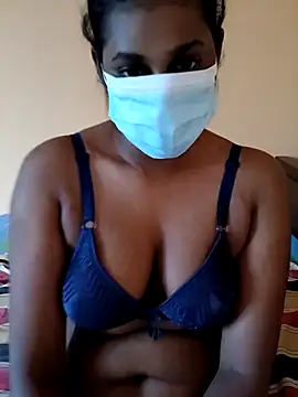 Snapshot of Nethmi156 chatting on 03.06.25 Nethmi156 online show from 03.06.25