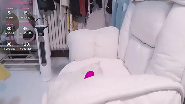 CN-Lily online show from 11.11.25