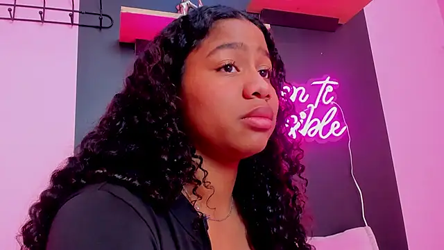 Sofi Fox  online show from 03.20.25