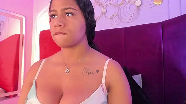 Sofi Fox  online show from 04.09.26