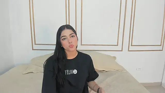 natalia aguirre1 online show from 01.25.25