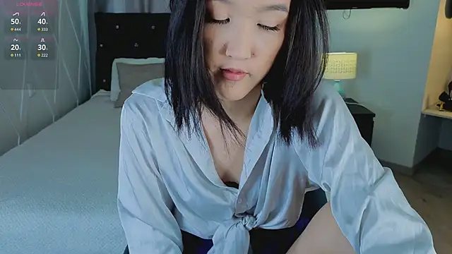 CarrieAmber online show from 03.30.26