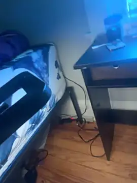 loveluna8 online show from 04.18.26