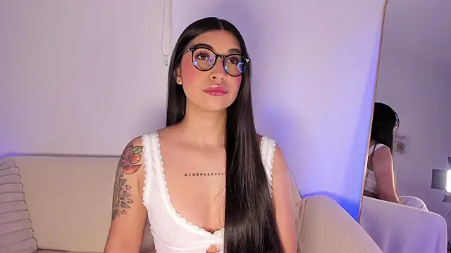 Snapshot of sensualhaven_ chatting on 05.23.26 sensualhaven online show from 05.23.26