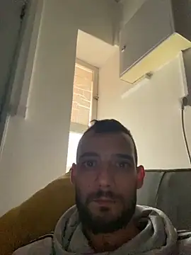 Snapshot of NBraz_89 chatting on 12.19.24 NBraz 89 online show from 12.19.24