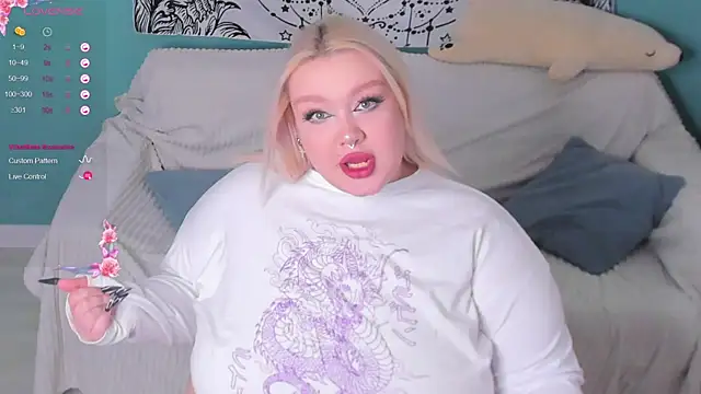 LilyBelll online show from 12.18.24