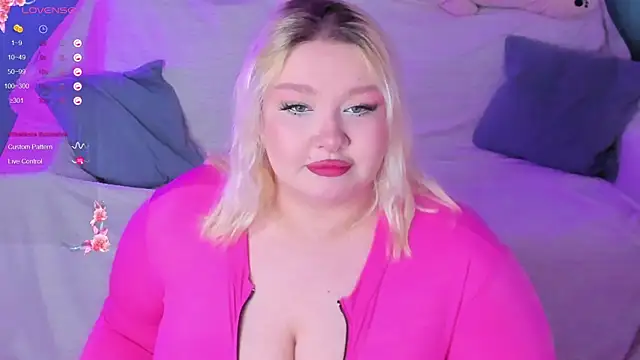 LilyBelll online show from 02.23.25