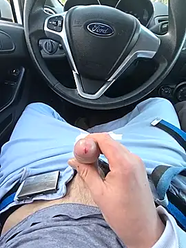 Titanhoott online show from 03.20.25