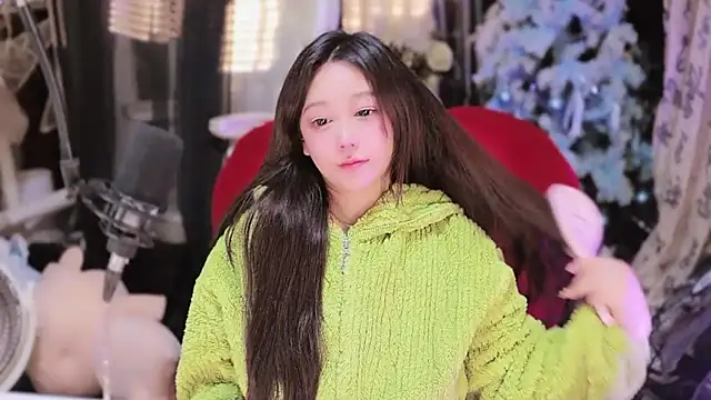 Missy Nana21 online show from 11.21.25