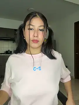 EmmaRossem online show from 10.22.25