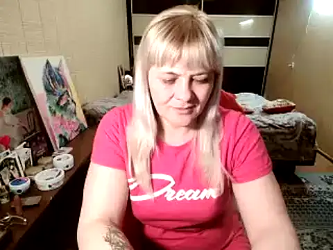 Snapshot of Lia_Laguna77 chatting on 04.20.26 Lia Laguna77 online show from 04.20.26