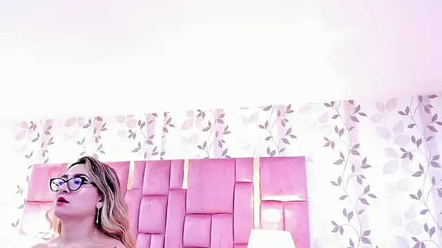 AmbarSantany online show from 03.08.26