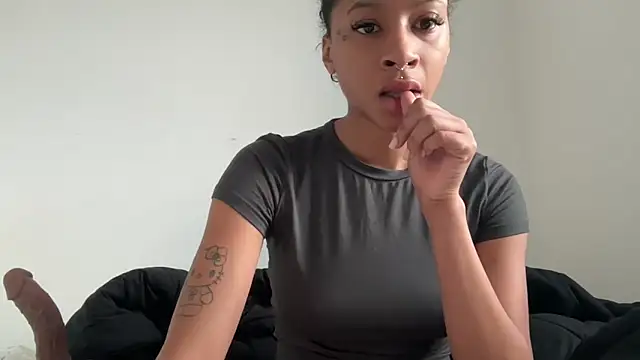 Snapshot of shandiloveslemonss chatting on 10.12.25 shandiloveslemonss online show from 10.12.25