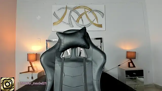 Snapshot of kimberlyycox chatting on 12.23.24 kimberlyycox online show from 12.23.24