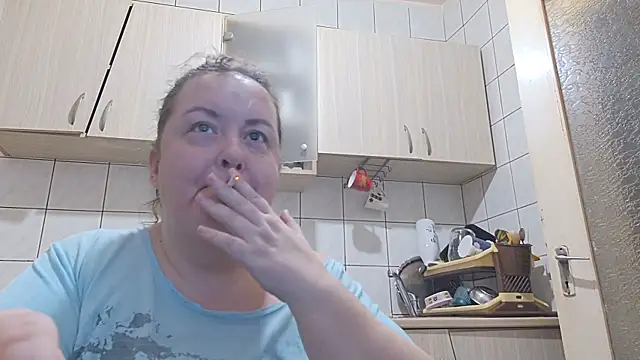 Snapshot of melissaBlessing chatting on 01.15.25 melissaBlessing online show from 01.15.25