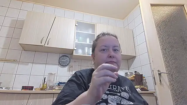 Snapshot of melissaBlessing chatting on 03.19.25 melissaBlessing online show from 03.19.25