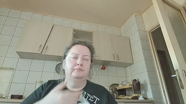 Snapshot of melissaBlessing chatting on 03.21.25 melissaBlessing online show from 03.21.25