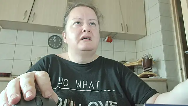 Snapshot of melissaBlessing chatting on 03.23.25 melissaBlessing online show from 03.23.25