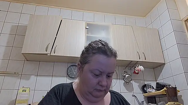 Snapshot of melissaBlessing chatting on 09.29.25 melissaBlessing online show from 09.29.25