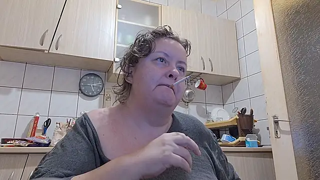 Snapshot of melissaBlessing chatting on 10.11.25 melissaBlessing online show from 10.11.25