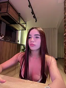 Snapshot of carolynnetrujillo chatting on 10.15.25 carolynnetrujillo online show from 10.15.25