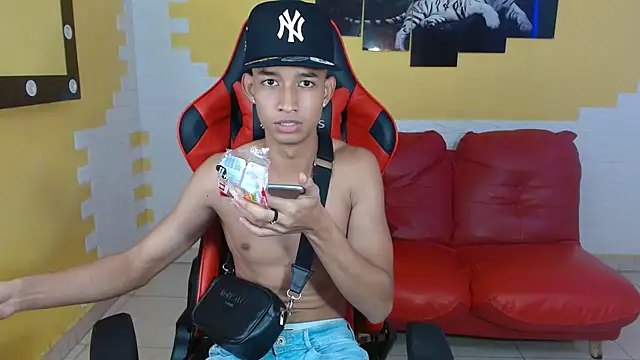 jose sexycumm online show from 02.24.25