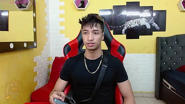 Snapshot of jose_sexycumm chatting on 01.07.26 jose sexycumm online show from 01.07.26